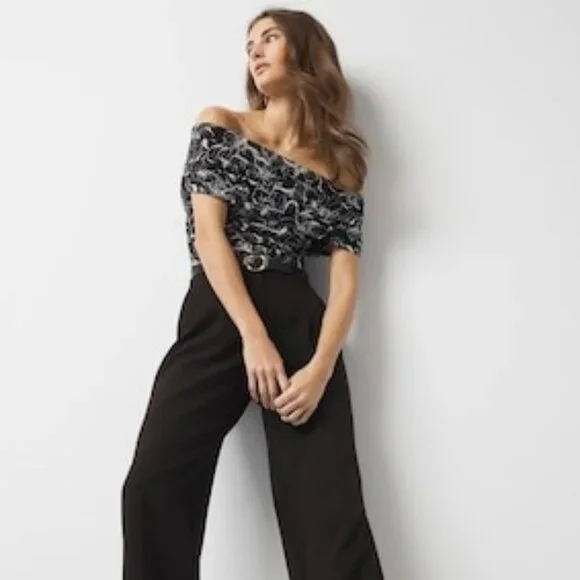 NWT WHBM BLACK and WHITE OFF THE SHOULDER LINED RUCHED TOP SIZE XS - Picture 4 of 6